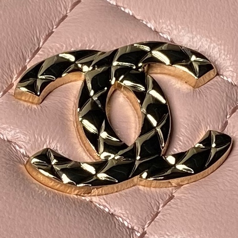 Ch**el cosmetic bags